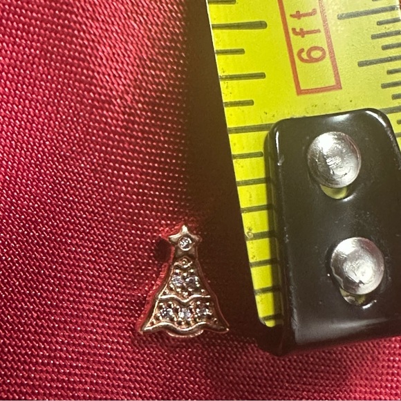 Pandora Rose Twinkling Christmas Tree Petite Charm - Picture 6 of 7